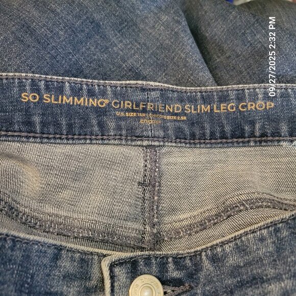 Chico’s So Slimming Girlfriend Slim Leg Crop 14R Beaded Embroidered - Picture 5 of 6